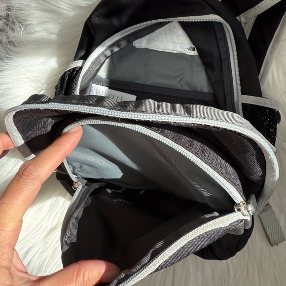 North Face Toddler Sprout Backpack - Black - Picture 2 of 4